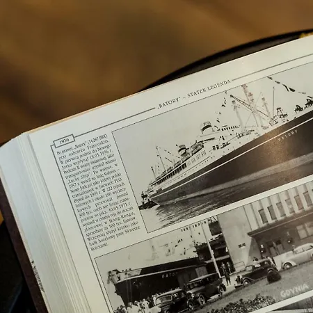 Black&white - Loft Style Apartman